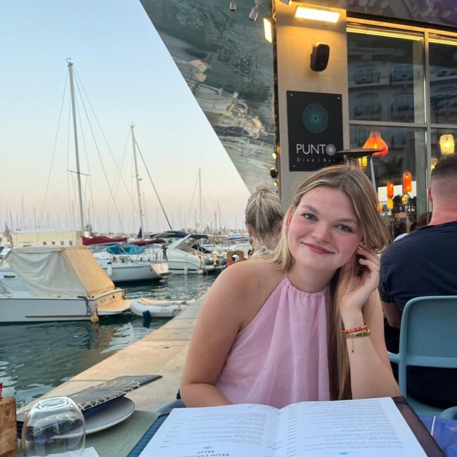 Oppas in Marum: Renske