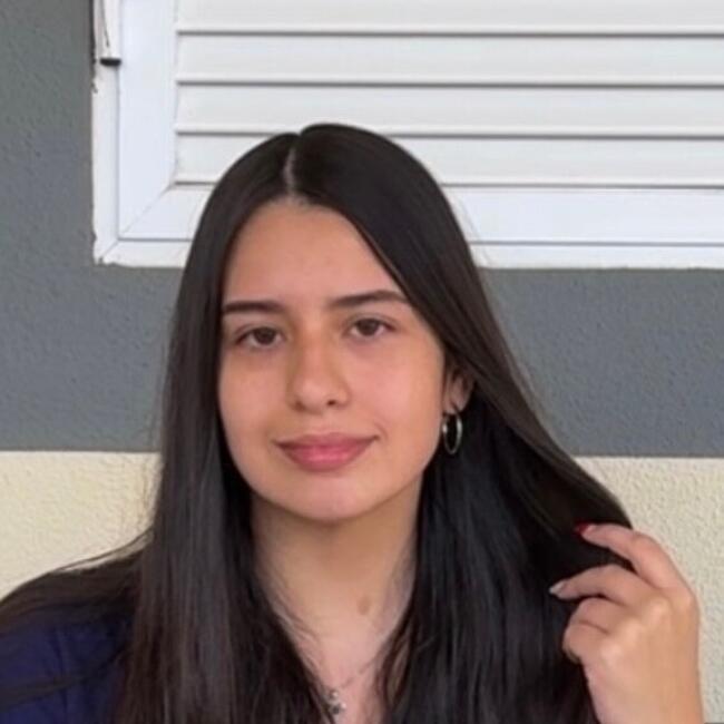 Babysitter em Funchal: Leonor