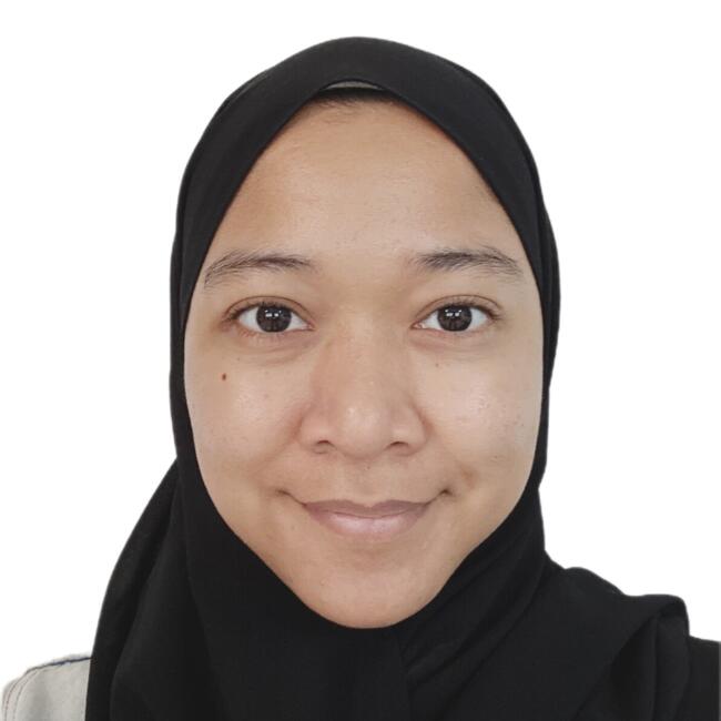 Babysitter in Singapore: Hayatie Addams