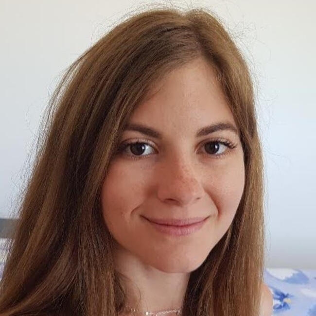 Babysitting job in Corbeanca: Denise