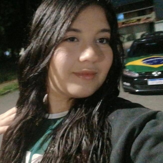Babysitter in Curitiba: Ana julia