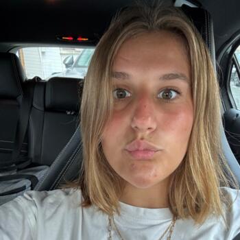 Babysitter in Toulouse: Camille
