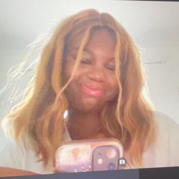 Babysitter in Lewiston (Maine): Yolddy