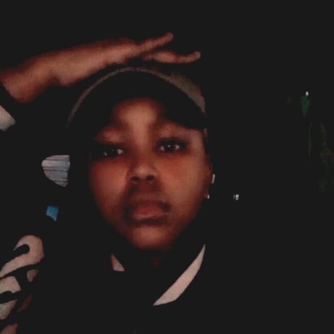 Babysitter in Newcastle: Linda