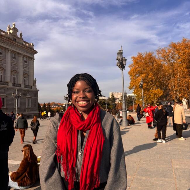 Babysitter in Poitiers: Sonya