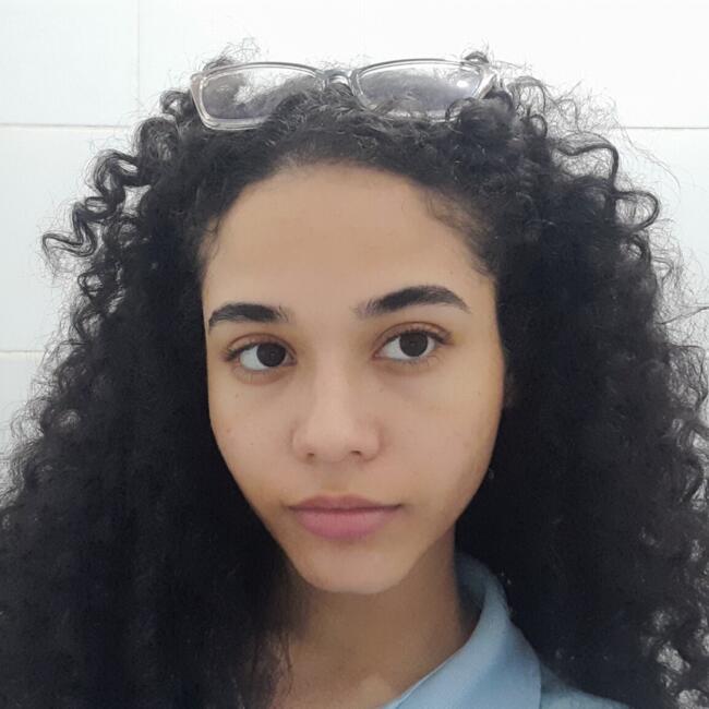 Babysitter in São Luís: Maynara