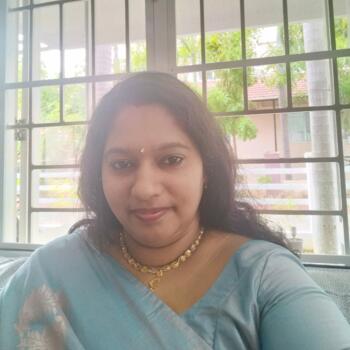 Babysitter Muscat: Mary