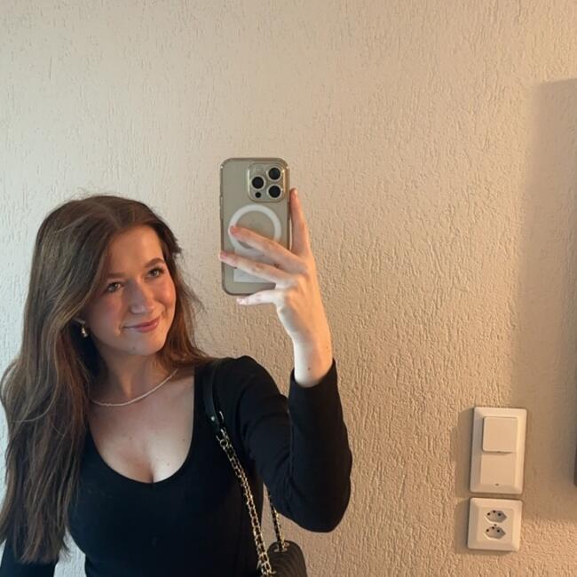 Baby-sitter in Grellingen: Alina