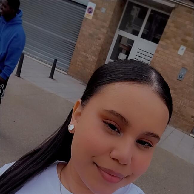 Nanny in Vila-seca: Aaber