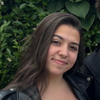 Babysitter in Differdange: Lara