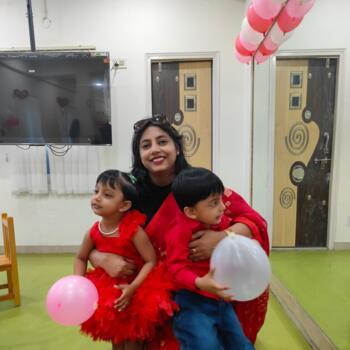 Babysitting job in Kolkata: babysitting job Sakshi