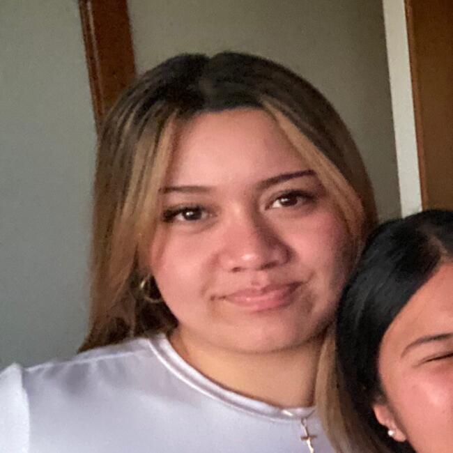 Babysitter in Porirua: Elizabeth