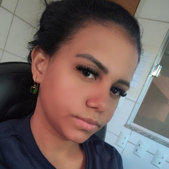 Babysitter in Paris: Eslaine