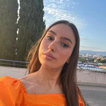 Babysitter in Marseille: Alia