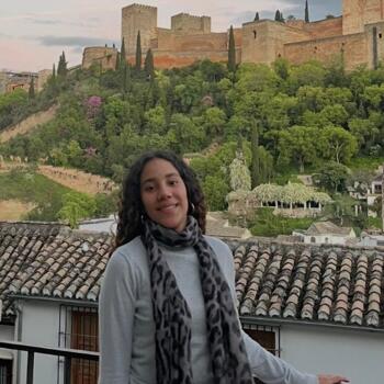 Babysitter Liverpool: Ainhoa
