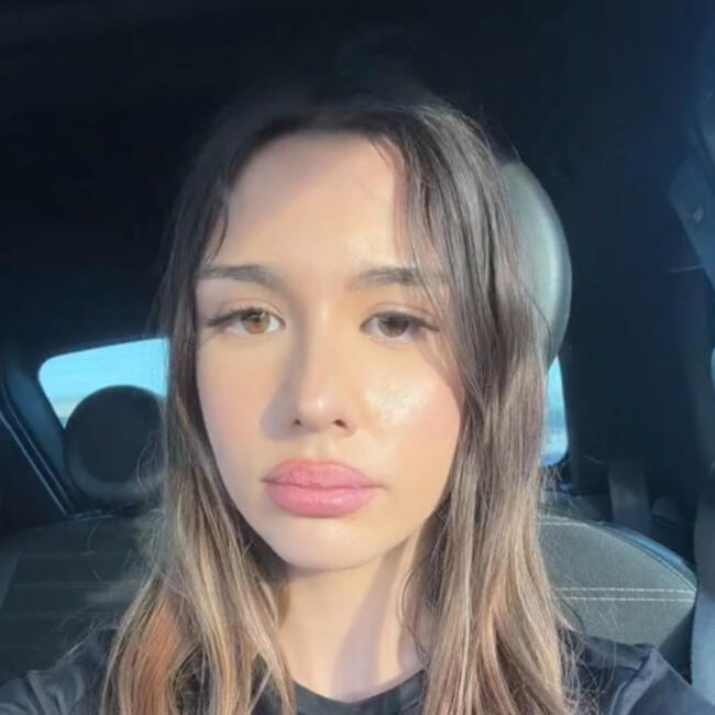 Babysitter in Roquebrune-Cap-Martin: Inès