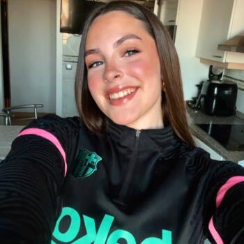 Babysitter in el Prat de Llobregat: Carla