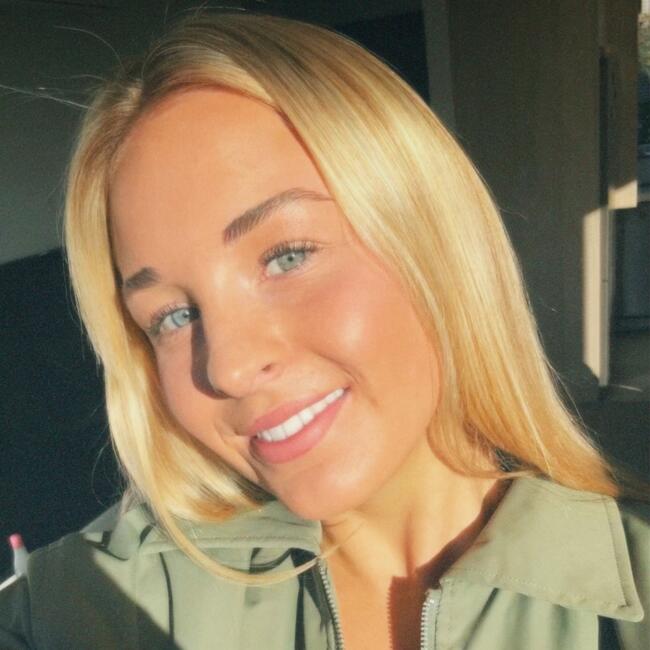 Babysitter in Christchurch: Imogene