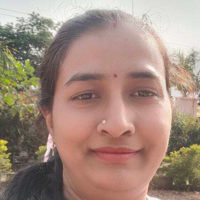 अहमदाबाद में बेबीसिटिंग की नौकरी: Nirali