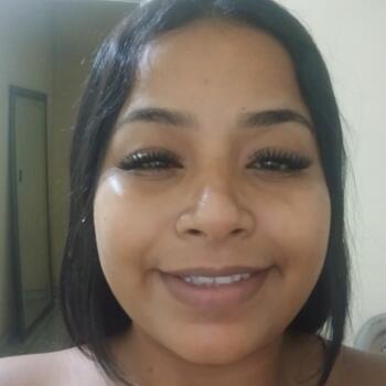 Babysitter in Belém: Evelim Caroline