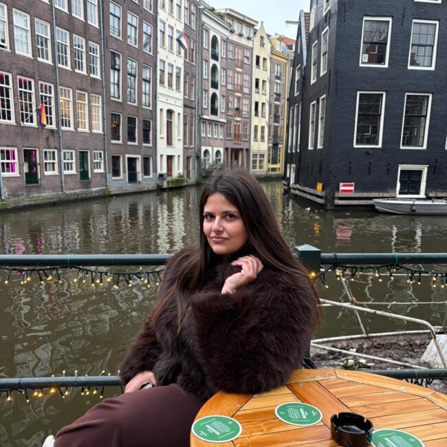 Babysitter in Real de Montroi: Barbara