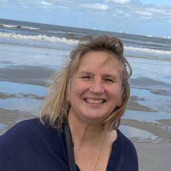 Nanny in Nazareth: Natalie