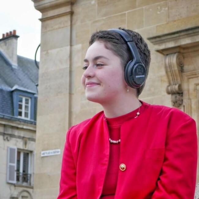 Babysitter in Poissy: Soizig