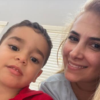 Babysitting job in Orlando: babysitting job Sapir