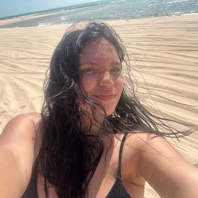 Babysitter in Macapá: Julia