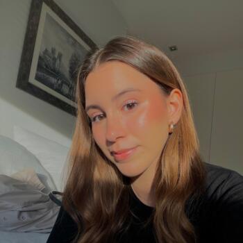 Babysitter in Girona: Marta Mira