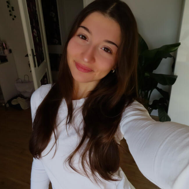 Babysitter in Marseille: Manon