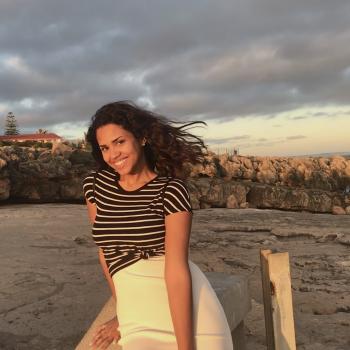 Babysitter Cascais: Alessandra