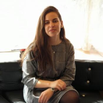 Babysitter in Paris: Salima