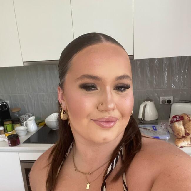 Babysitter in Sydney: Alice