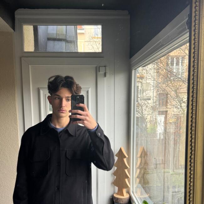 Babysitter in Saint-Max: Leon