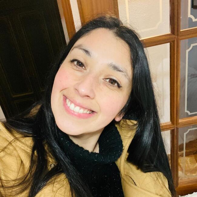 Babysitter in Seville: CECILIA