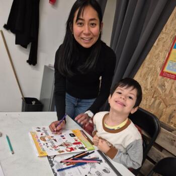 Babysitter in Paris: Thornthip