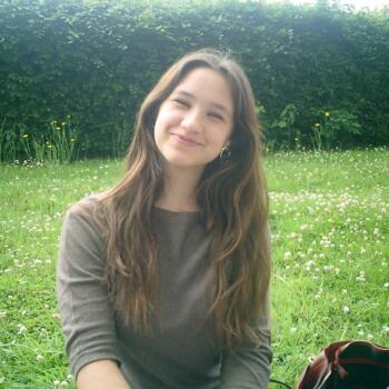 Babysitter Wavre: Laura Velez-Roa
