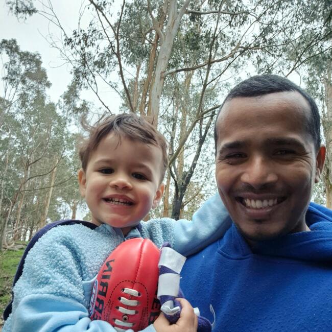 Babysitting job in Drouin West: Rav