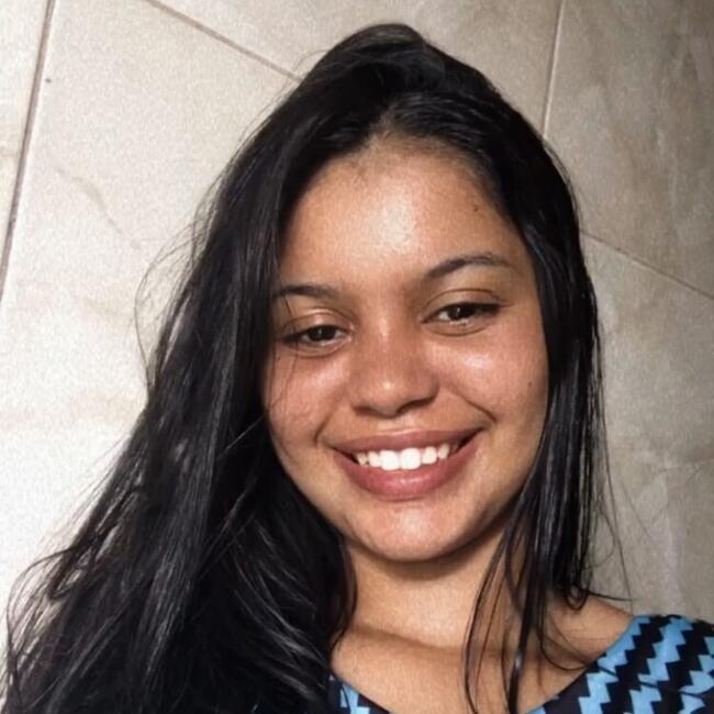 Babá em Fortaleza: Julianna