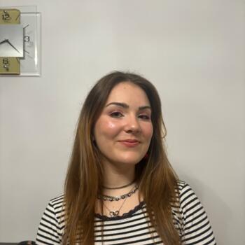 Babysitter in Béganne: Angéline