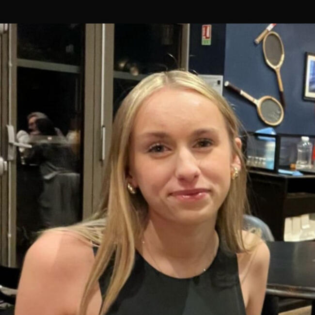 Babysitter in Blotzheim: Helene