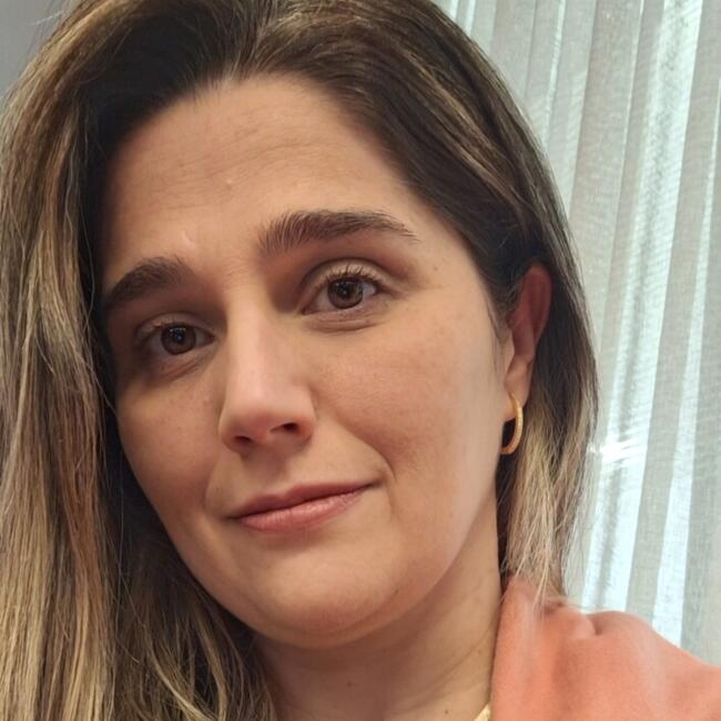 Emprego de babá em Porto Alegre: Greice
