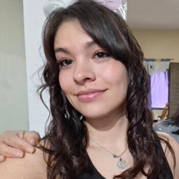 Babysitter in San Juan Bautista: Valentina