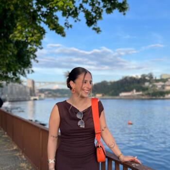 Babysitter in Porto: Bidane