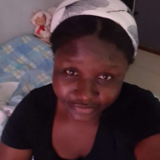 Babysitter in Newcastle: Esther