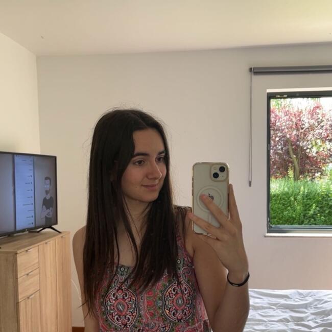 Babysitter in Flémalle: Lara