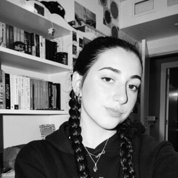 Babysitter in Madrid: Cristina