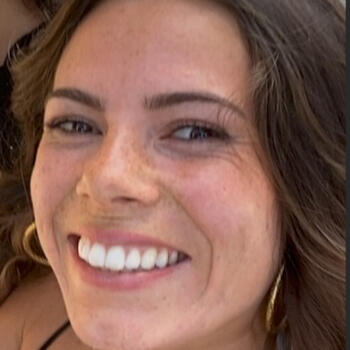 Babysitter em Almada: Agathe