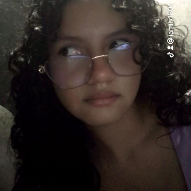 Babá em Recife: Evelly jamily